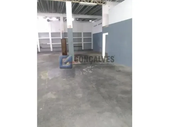 Galpão de 350 m² à venda em Paulicéia, São Bernardo do Campo oportunidade com 2 vagas
