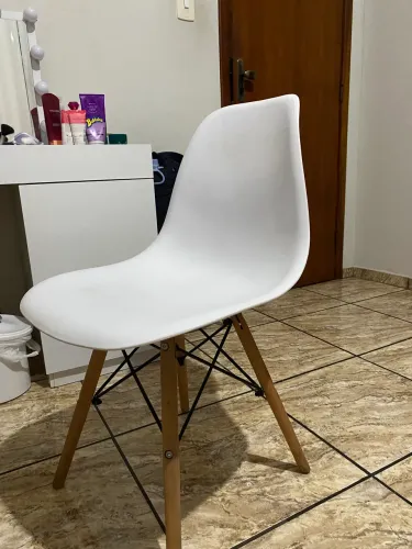 Cadeira branca