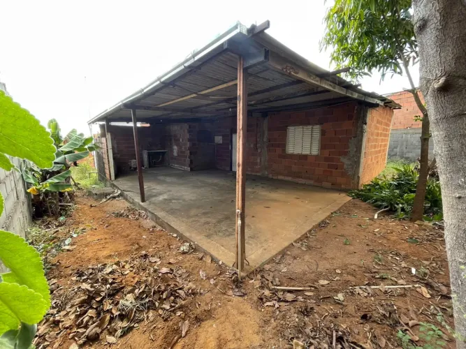 Venda / Aceita Troca: Imóvel de Esquina no Nova Monlevade