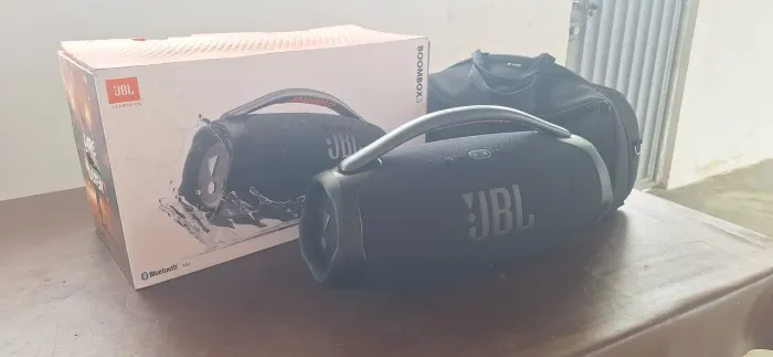 JBL boombox 3