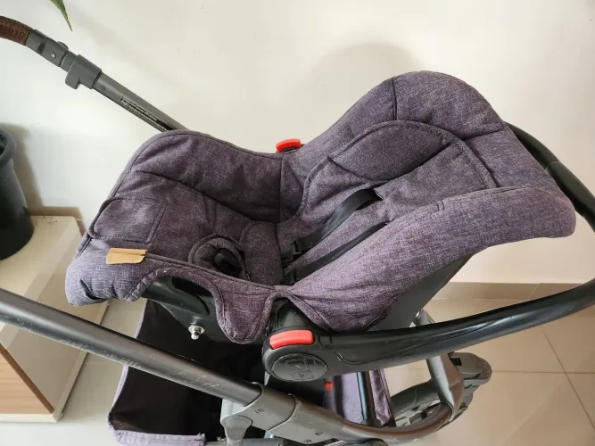 Carrinho ABC Design Salsa 3 com bebê conforto