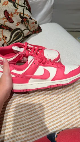 Tênis Nike Dunk rosa original 