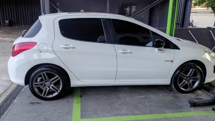 Peugeot 308 Feline 2.0 Flex 16V 5P Aut. 2013