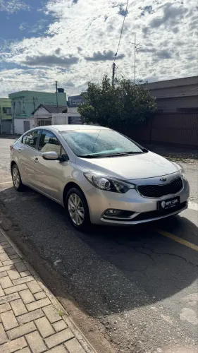 Kia Motors Cerato 1.6 16V Flex Aut. 2015
