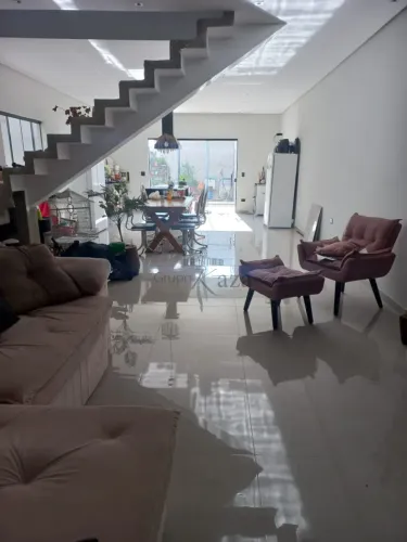 Oportunidade - Casa - Setville - 3 Dormitórios - 140m².