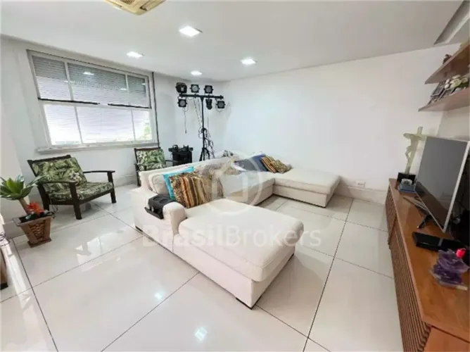Apartamento a Venda Rua Souza Lima, 178 m² , 4 quartos, 1 suíte, 1 vaga, Copacabana - RIO 