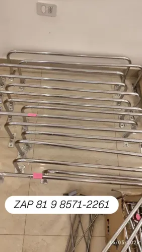 Araras de arede cromada 70,00 cada