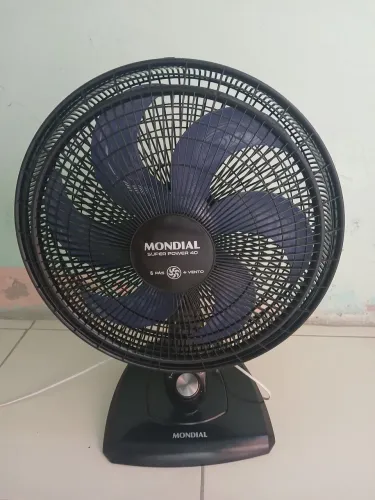 Ventilador modeal turbo 40cm funcionado perfeitamente preço pra vender logo