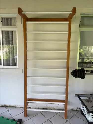 vendo Espaldar de madeira