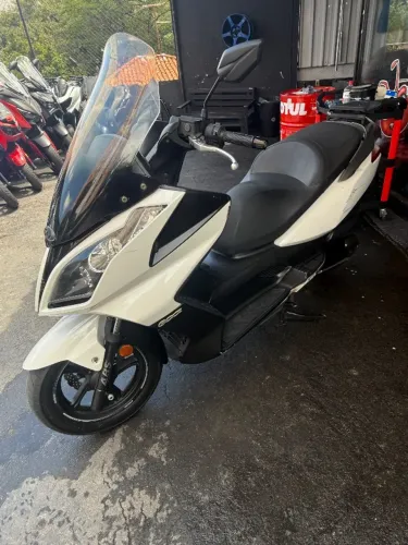 JTZ/Dowtown 300i