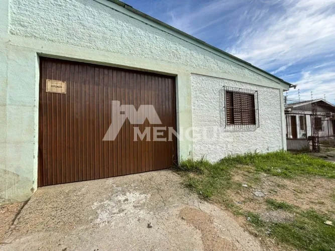 Aluga-se depósito 100m² no Sarandi por R$ 2.000,00.
