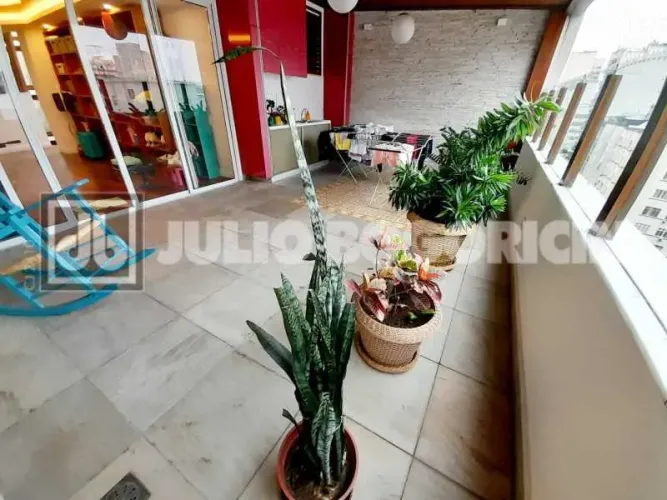 COBERTURA 265 M2 REFORMADÍSSIMA TERRAÇO 5 QUARTOS SUITES BANHEIROS