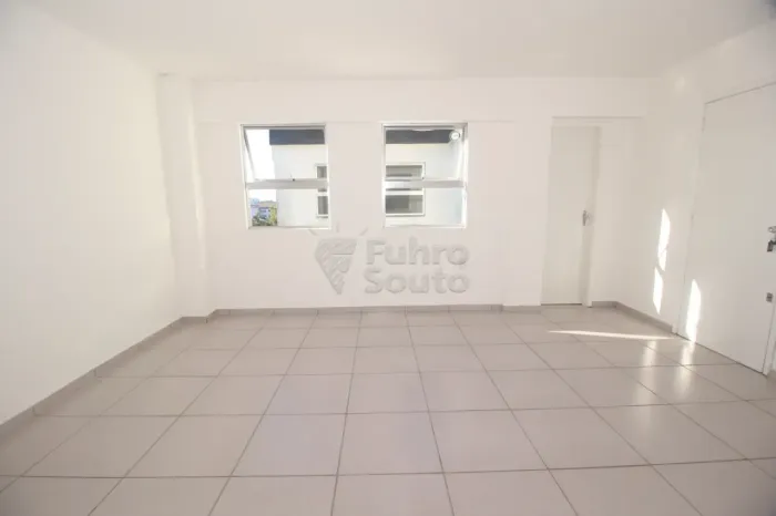 Sala comercial na Galeria João Zanetti - Pelotas