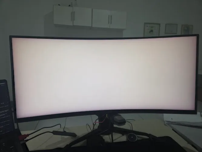 Monitor 34' Curvo Ultrawide 1440p (2K) 144hz Husky Tempest