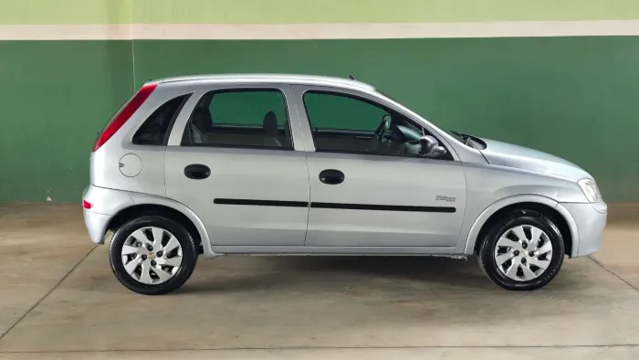 Chevrolet Corsa Hat. Maxx 1.8 MPFI 8V Flexpower 5P 2006