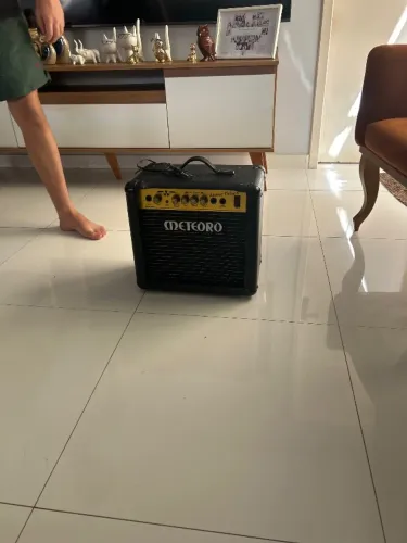 Vendo amplificador de guitarra