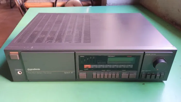 Receiver GRADIENTE SPECT 87