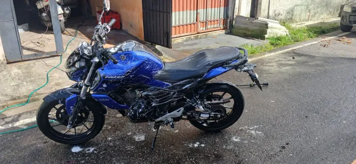 VENDE-SE MOTO EM PERFEITO ESTADO!!!