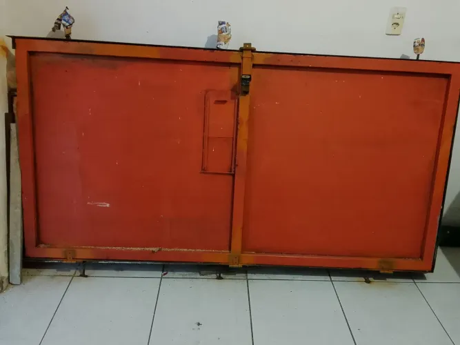 Portão de chapa 2,5x1,50 de largura