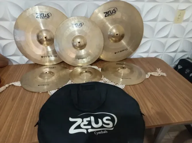 VENDE-SE JOGO DE PRATOS ZEUS HYBRID + BAG!