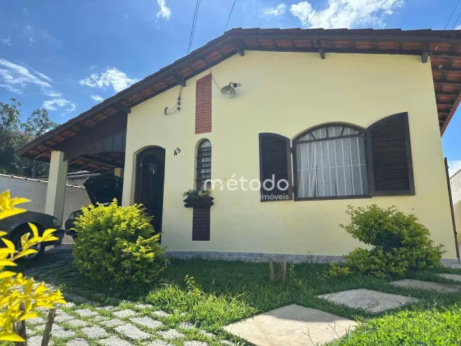 Casa com 4 quartos à venda, 119 m² por R$ 900.000 - Bairro Ajuda - Guararema/SP