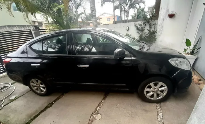 Nissan Versa SL 1.6 16V Flex Fuel 4P Mec. 2014