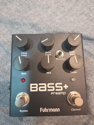 Pedal Fuhrmann Bass+ Preamp DI para Contrabaixo