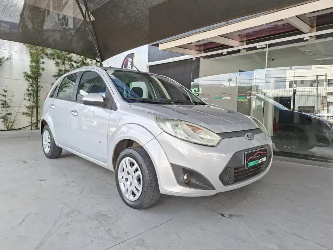Ford Fiesta 1.0 Rocam SE Plus Hatch 8V Flex 4P Manual 2014
