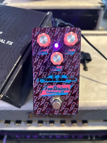 Pedal Collateral FX FOO DRIVER (Crowther Hot Cake) em ótimo estado.