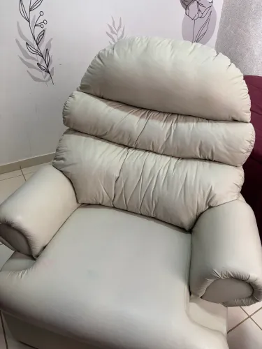 Vendo poltrona para extensão de cílios