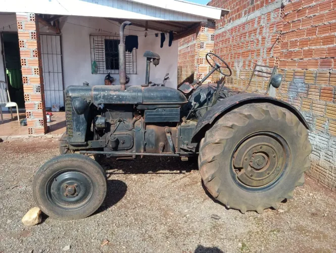 Trator zetorr 25