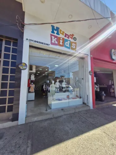 Vendo loja infantil no Barreiro: ESTOQUE + ESTRUTURA + MARCA + PONTO