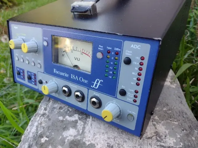 Focusrite Isa One Pré-amplificador