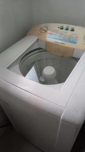 Máquina de lavar Electrolux 10kg - Turbo limpeza LF10