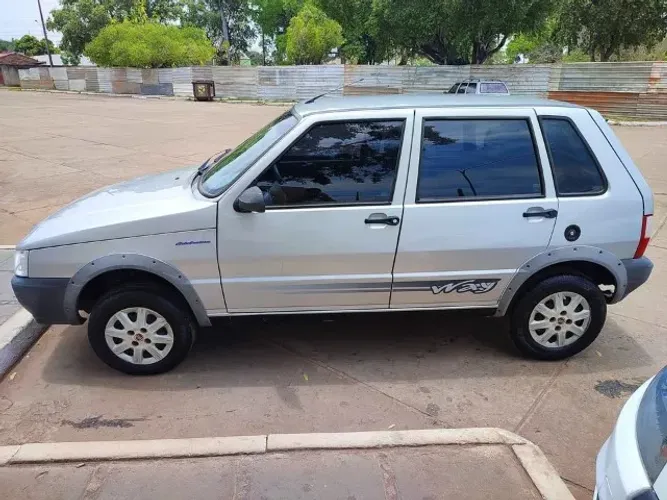 Fiat Uno Mille Celeb. WAY Econ. 1.0 F.flex 4P 2012