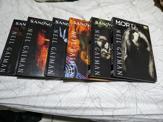 Coleção Sandman definitiva + prelúdios + perpétuos