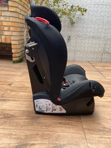 Cadeirinha automotiva bem novinha Burigotto