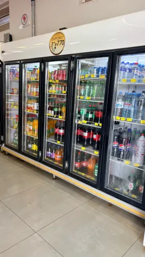 Geladeira 5 portas para refrigerante