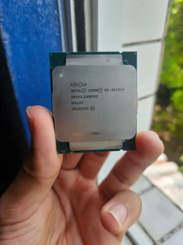 Processador CPU Xeon E5-2673 V3 2.4ghz 12 núcleos Lga 2011-3