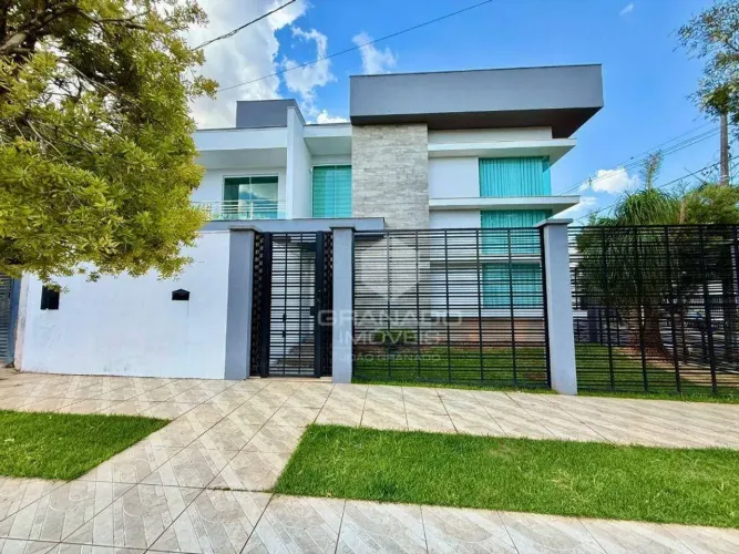 Sobrado com 3 dormitórios à venda, 226 m² por R$ 1.399.000,00 - Jardim Monte Rei - Maringá