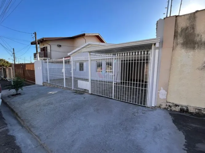 Casa para alugar em Sumaré, Centro, com 2 quartos e Edícula