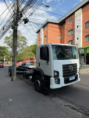 VOLKSWAGEN 17230 CRM 4X2