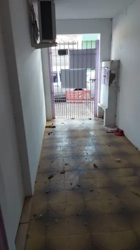 Casa com 1 Quarto(s) e 1 banheiro(s) para Alugar, 150 m² por R$ 2700 / Mês