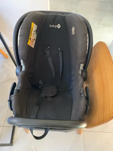 Carrinho + Bebê Conforto Safety 1st Moby