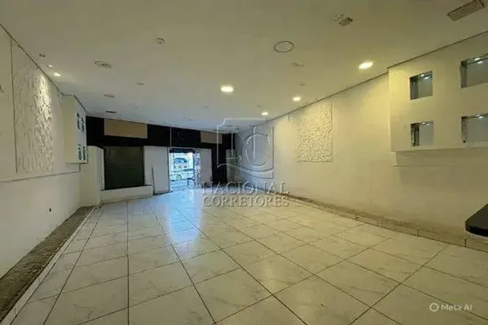 Salão Comercial 200m² para Aluguel em Santo André (Vila Tibiriçá / Jardim) com 3 Banheiros