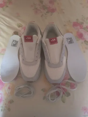 Tenis