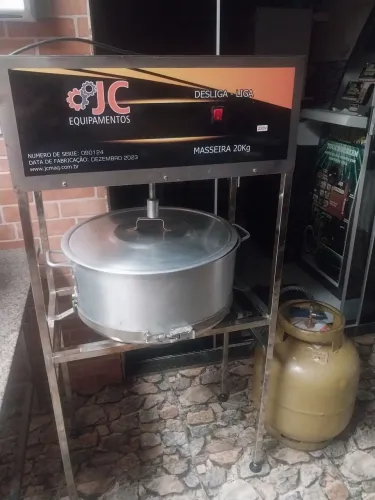 Fábrica de salgados completa 