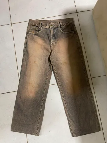 Calça baggy estonada