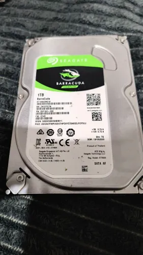 HD Seagate Barracuda 1TB 3.5"" SATA III 6Gb/s