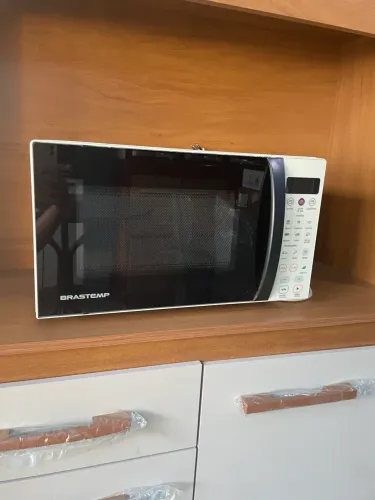 Microondas Brastemp 20 L usado